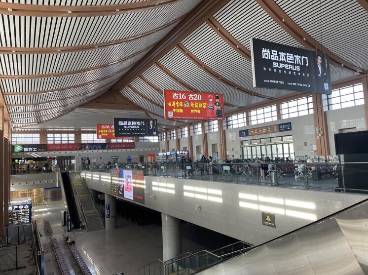 燈箱LED廣告非常有利于現(xiàn)代社會(huì)快節(jié)奏、效率高的生活